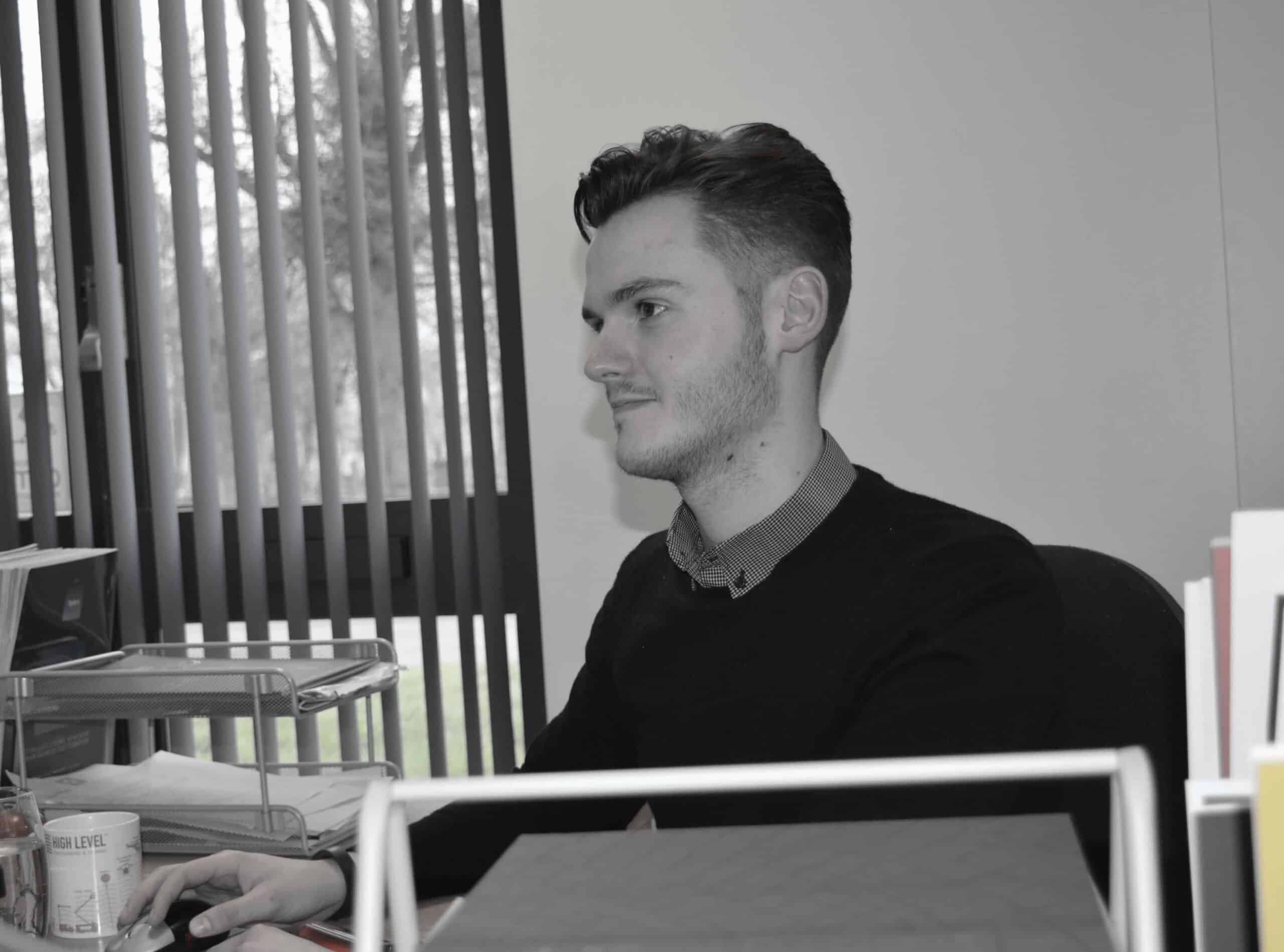 Tom Cross joins team Creative Tom joins Creativeworld after completing his Digital Marketing Apprenticeship